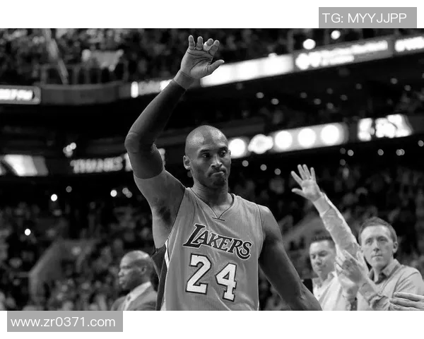 科比职业生涯数据全面解析:得分王、助攻大师与不朽传奇的诞生 科比职业生涯数据全面解析:得分王、助攻大师与不朽传奇的诞生