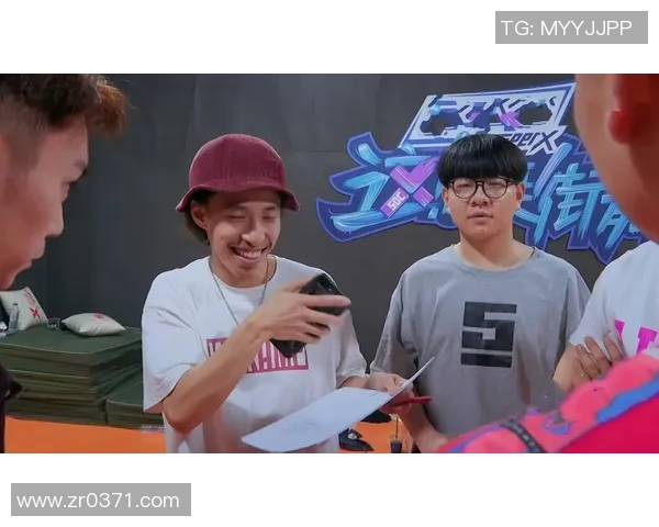 赛后分析:杭州街舞队与北京街舞队的战术对决与精彩瞬间回顾 赛后分析:杭州街舞队与北京街舞队的战术对决与精彩瞬间回顾
