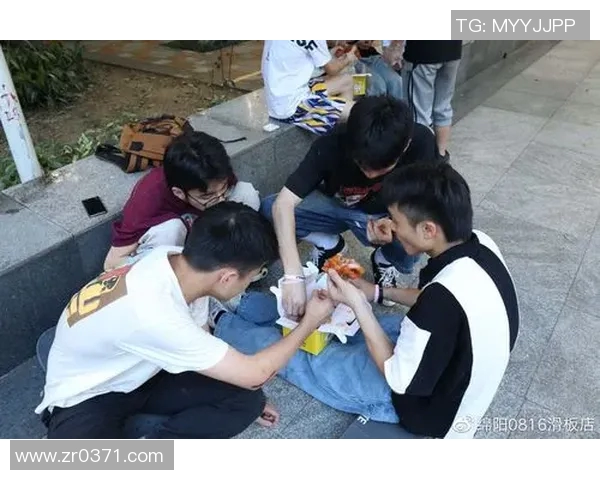 张磊亲自分享滑板技巧与心得体会助你轻松入门滑板世界 张磊亲自分享滑板技巧与心得体会助你轻松入门滑板世界